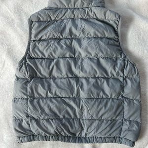 Uniqlo kids vest 7-8y